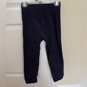 Lululemon Thick Cropped Leggings Size 4